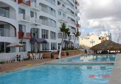 Pool at Cozumel Coral Princess