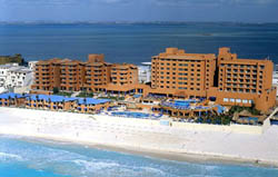 Barcelo Tucancun Beach Resort