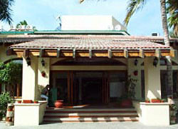 Entrance to La Concha Resort