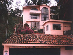 Street view of Casa Camelinas