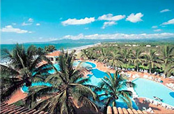 Pool & Beach at Samba Vallarta