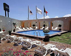 Pool at Holiday Inn La Noria