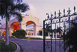 Gate @ Royal Hideaway Playacar